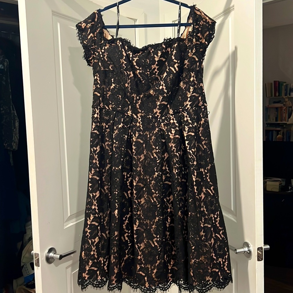 City Chic Black/Nude lace formal dress w/ off shoulder sleeves